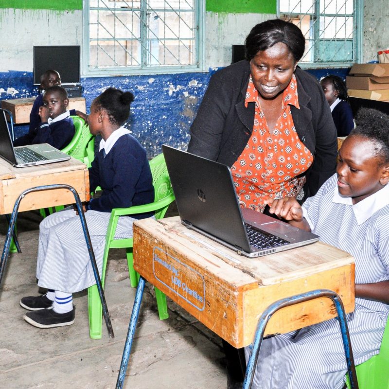LAB - Martin Luther Primary School. 10 (1)